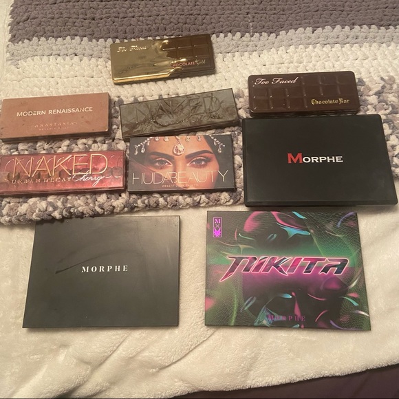 Eye shadow pallet bundle: urban decay, Huda beauty, too faced, ABH, Morphe